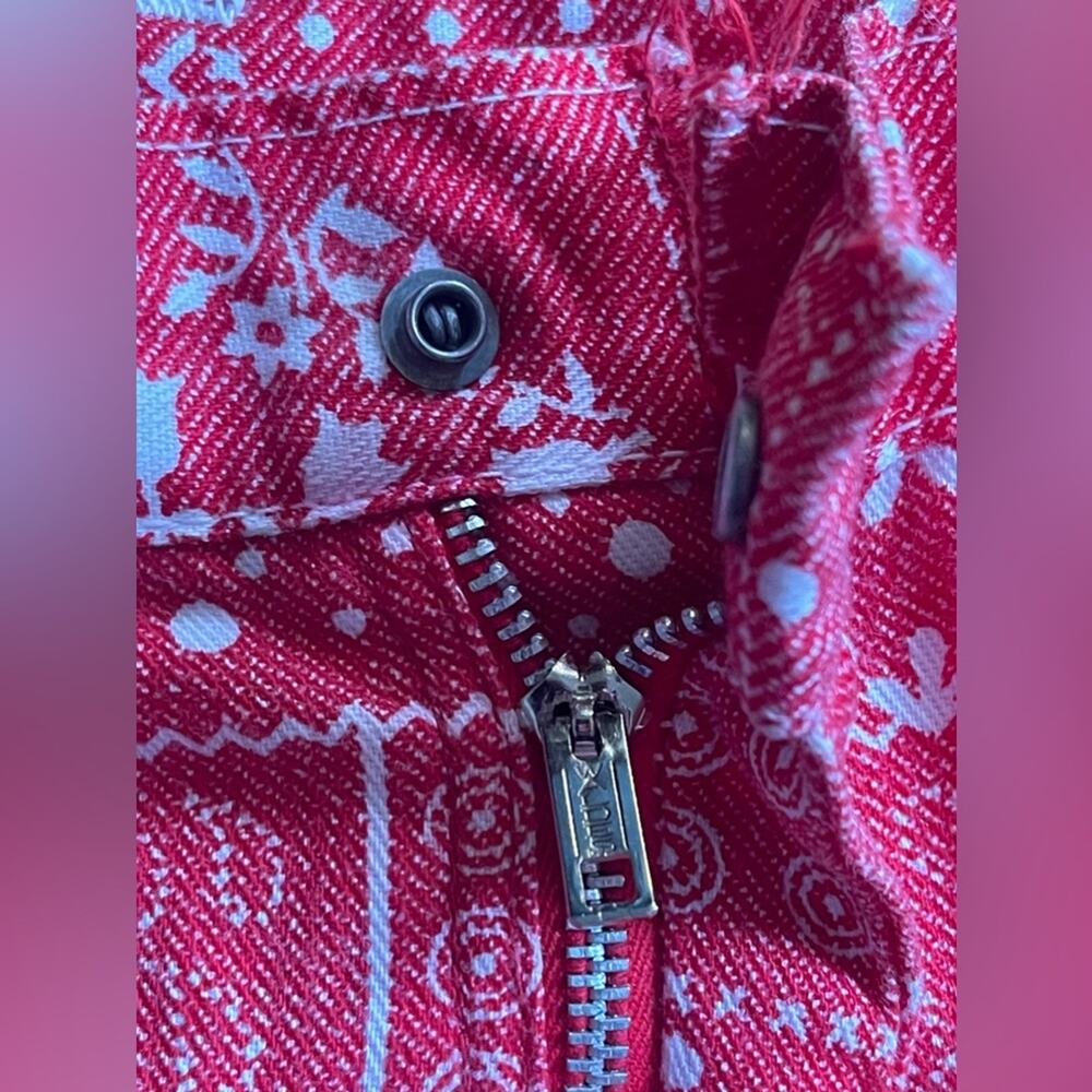 60s Vintage High Waisted Bandana Print Denim Pants - Picture 3 of 8